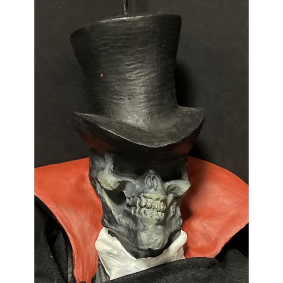 Paper Magic Group Hanging Vampire Skeleton Prop Cape Black Halloween 14" Decor - Picture 2 of 4